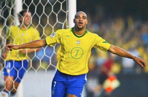 “Kisah Adriano Leite Ribeiro: ‘The Emperor’ yang Terpuruk di Tengah Kejayaan Sepak Bola”