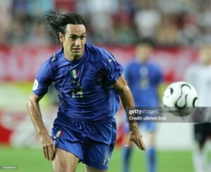 Alessandro Nesta: Seni Pertahanan Sepak Bola Kelas Tinggi