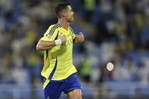 Ronaldo Memukau Lagi: Gol Tendangan Bebas dan Assist Bawa Al Nassr Menang Telak 4-1 Atas Al Feiha