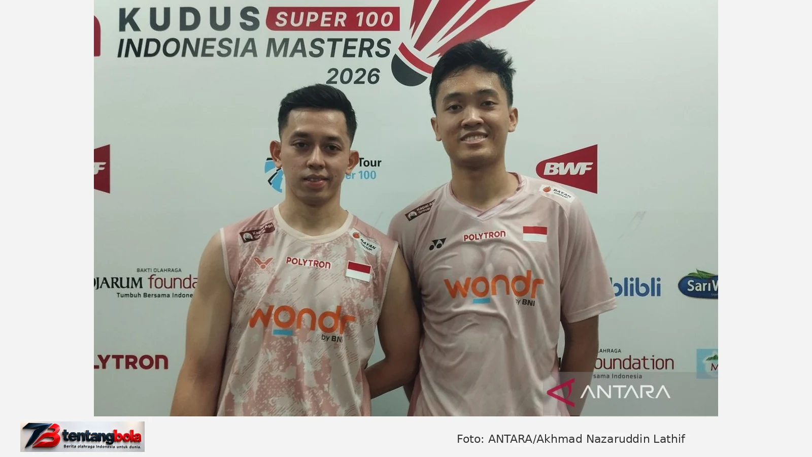Muhammad Rian Ardianto dan Daniel Edgar Marvino seusai lolos semifinal Indonesia Masters Kudus 2026.
